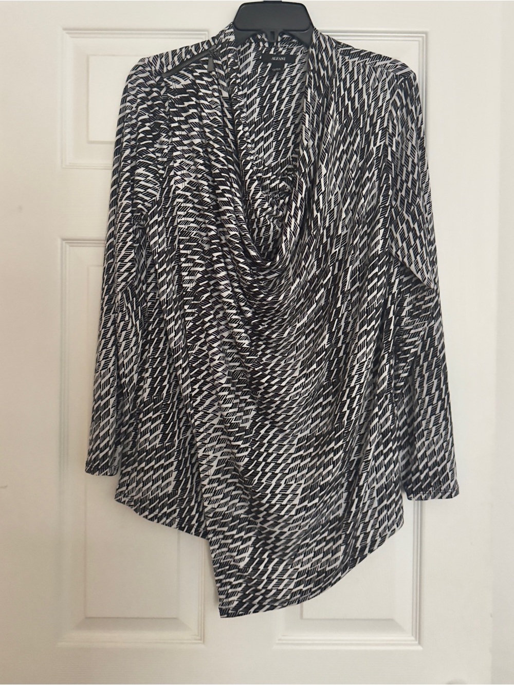 Alfani Black & White Patterned Women's Top Size L
